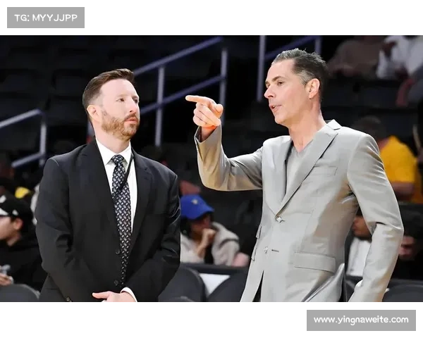 基德称莱夫利健康出战重在考察浓眉长时间出任中锋时湖人整体表现